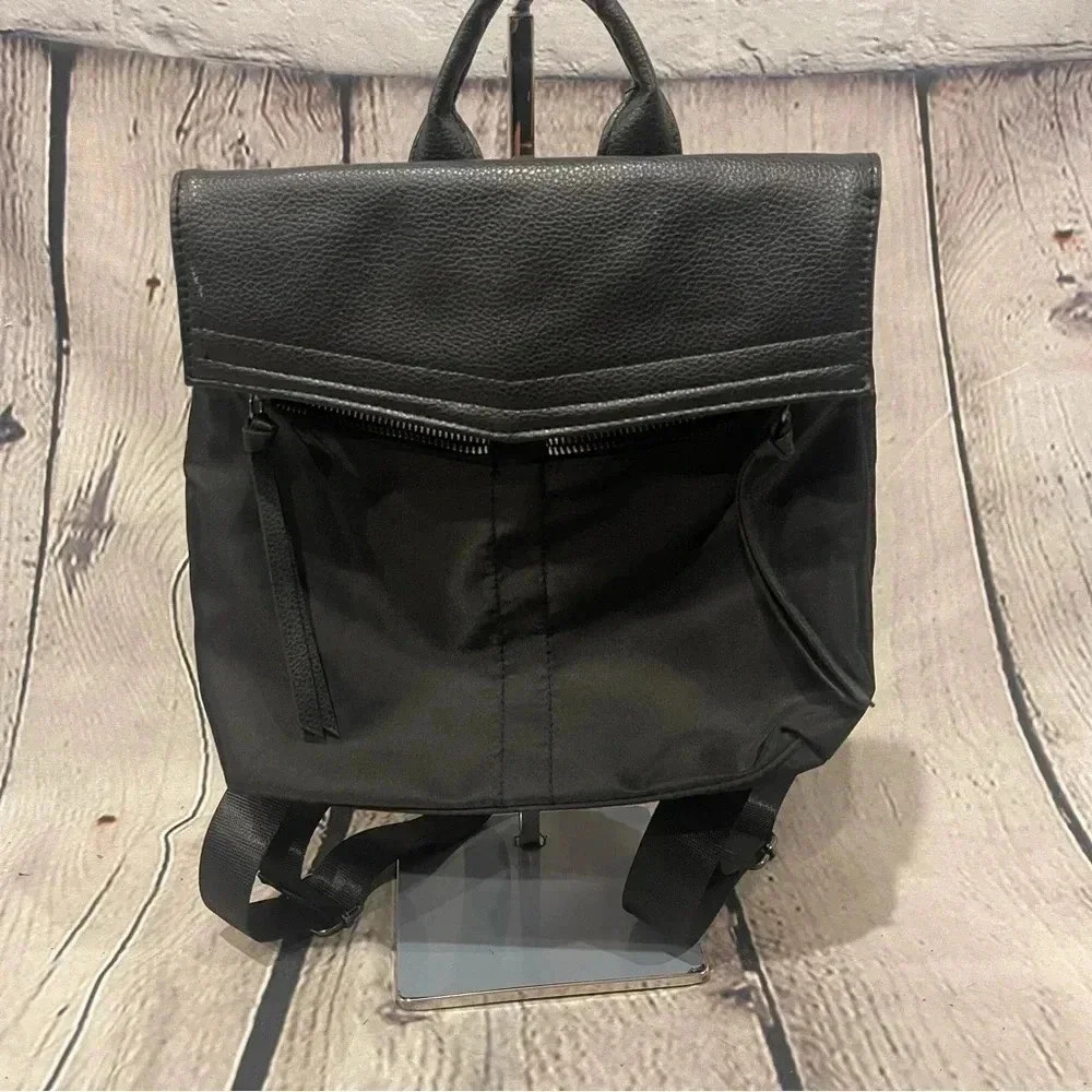 NWOT Botkier New York Black Mini Trigger Backpack - Picture 2 of 14